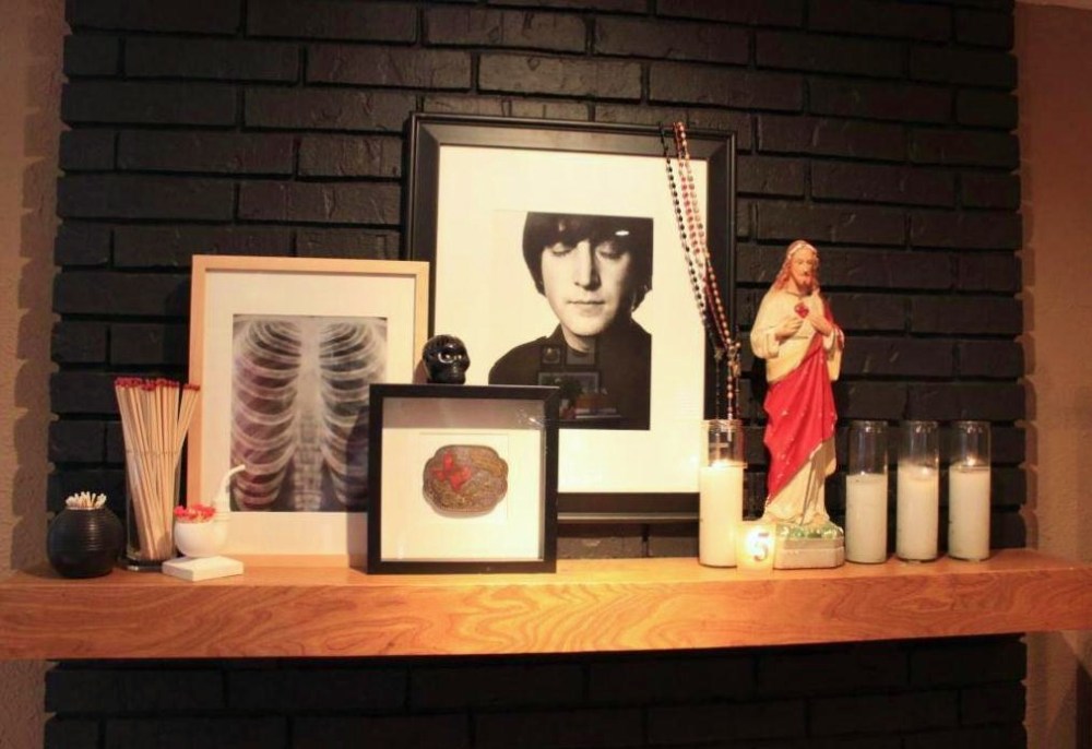 The Mantle in the Cavender House Den