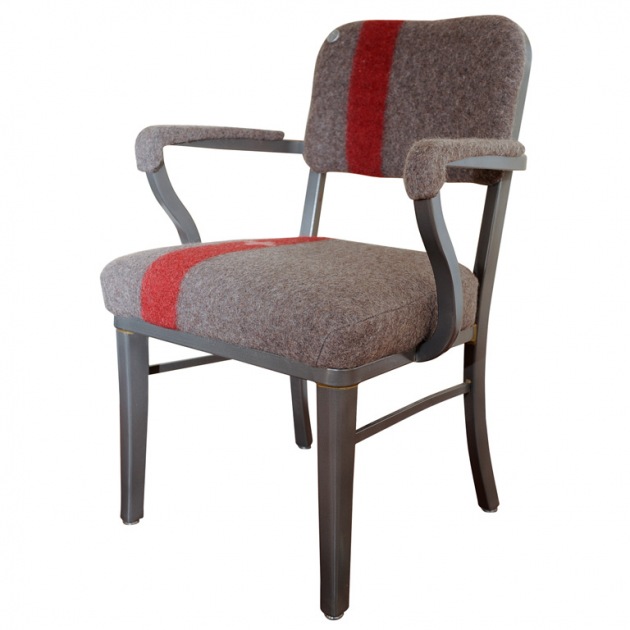 swiss-blanket-military-chair