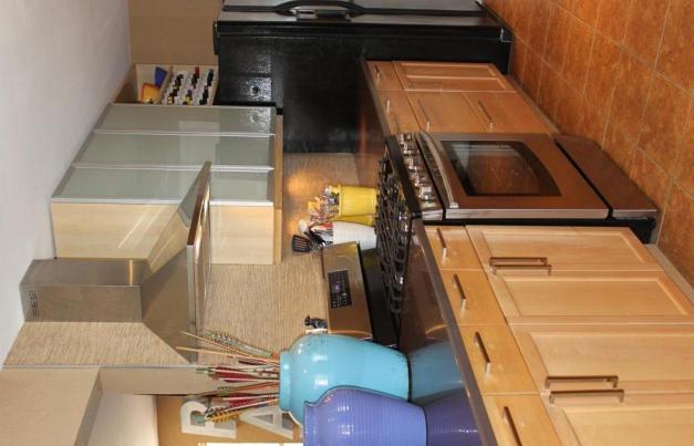 Left Side of Kitchen