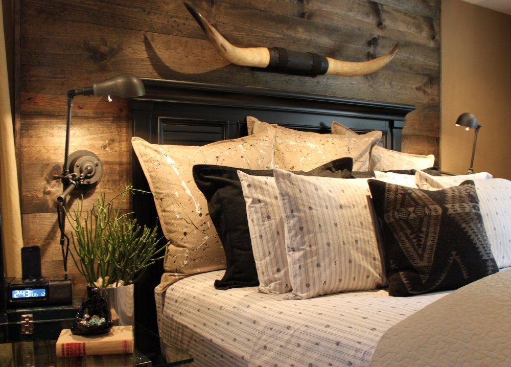 Jackson Pollock Pillows on the Master Bed