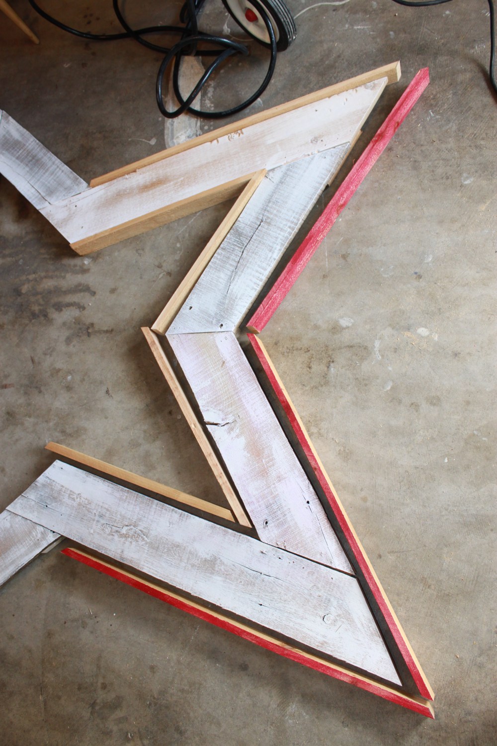 Red 1X2 trim on the White Washed Star