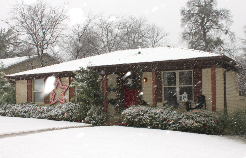 Still More Snow Coming Down on the Cavender house