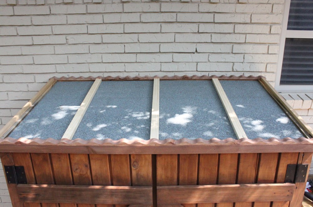 Tool Shed Roof with Cross Pieces