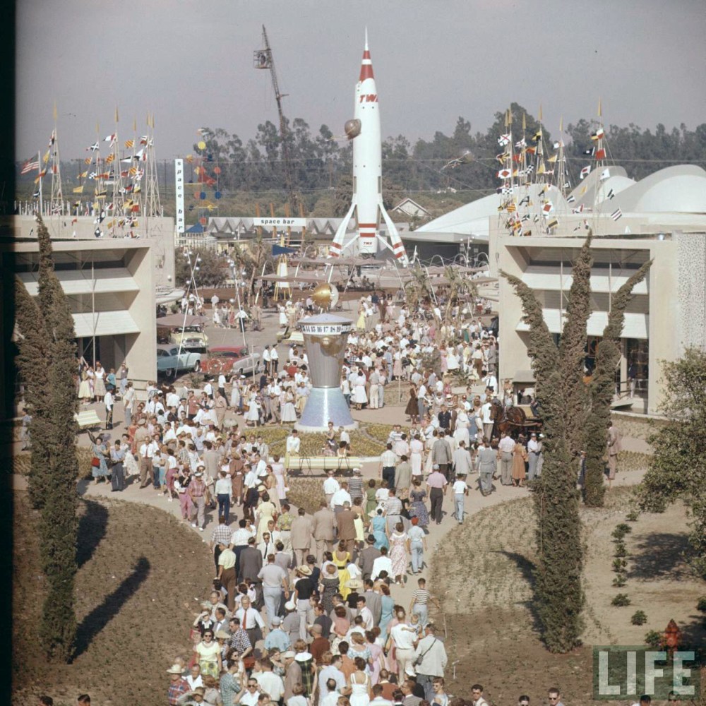 The Crouds at Disneyland Opening Day