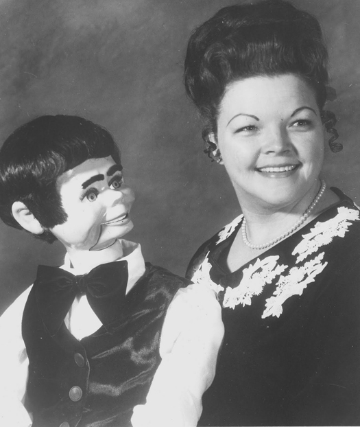 Even the Dummy Can't Get Over Her HAir