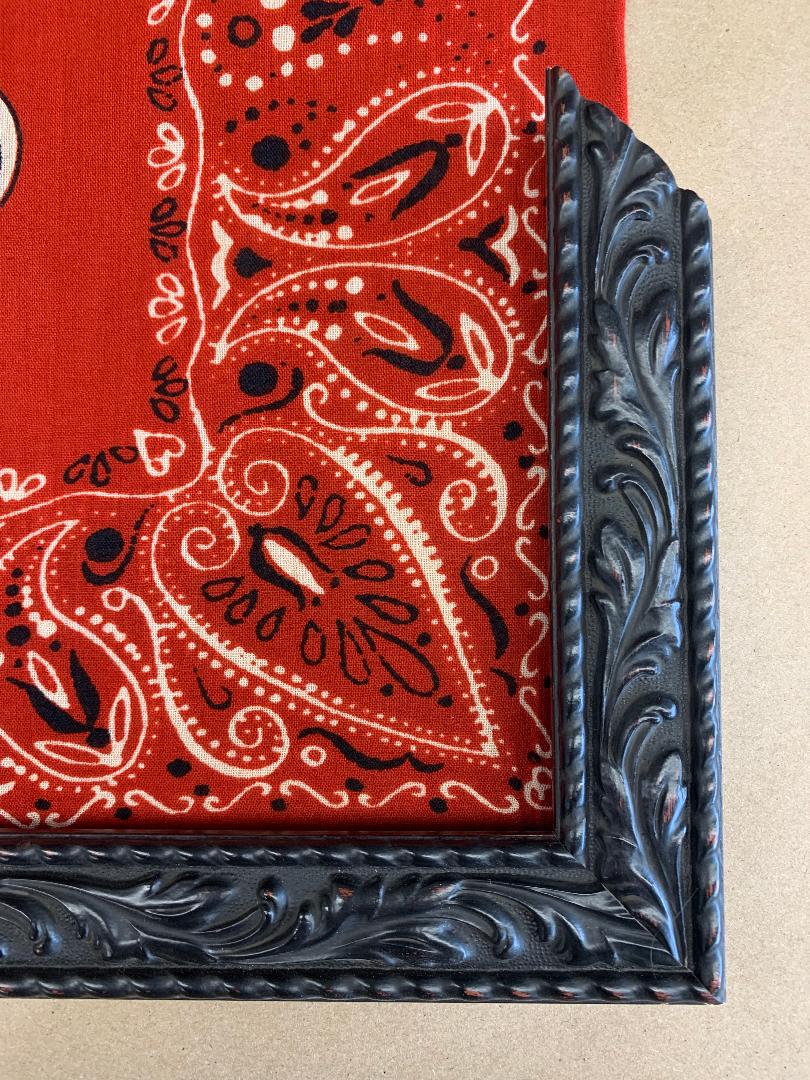 black frame pushed up to print