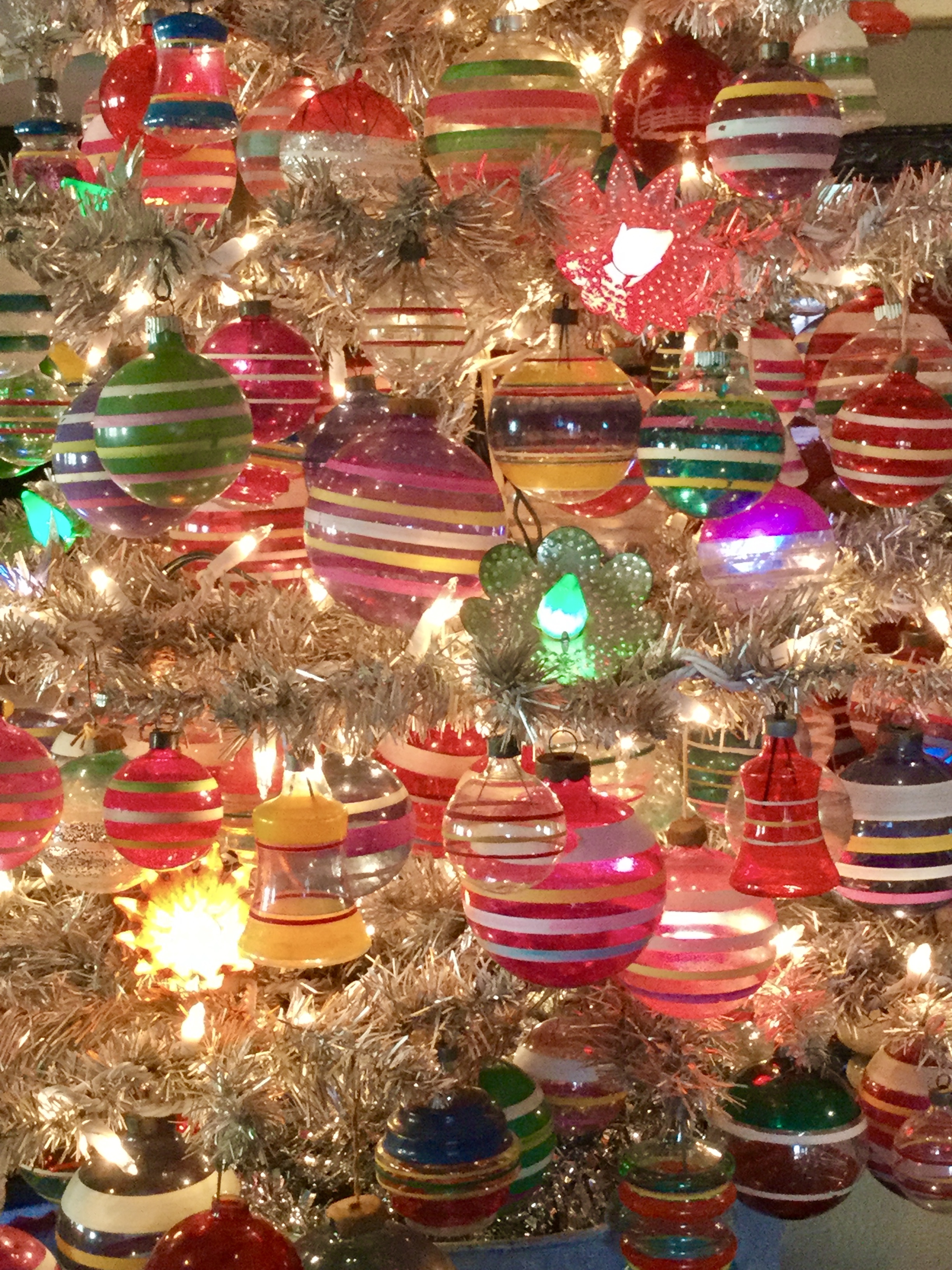 Close Up of my 1940's Christmas Tree