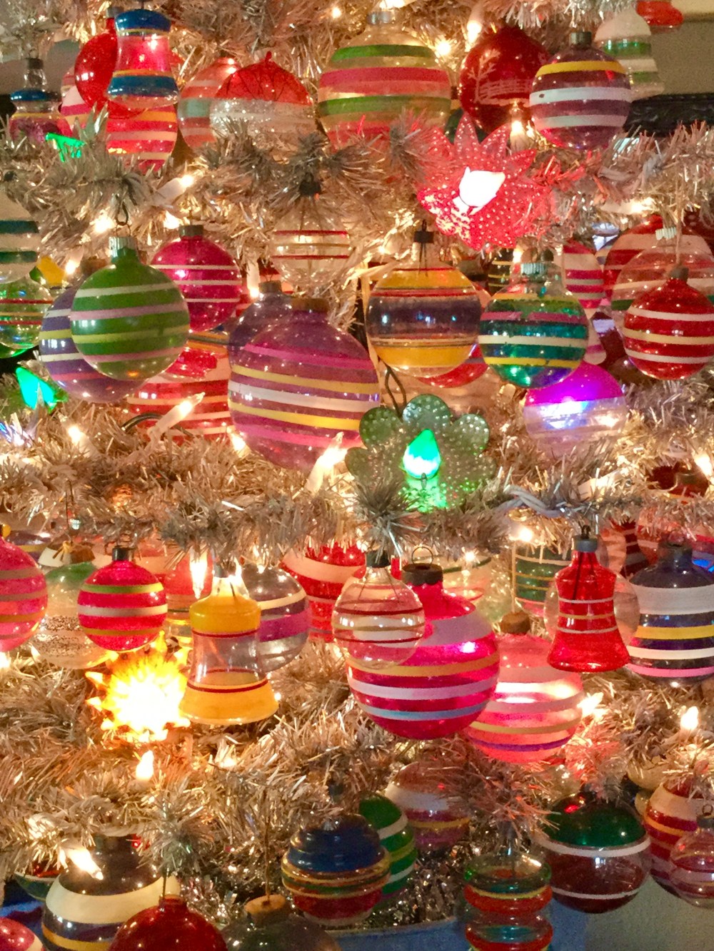 Close Up of my 1940's Christmas Tree