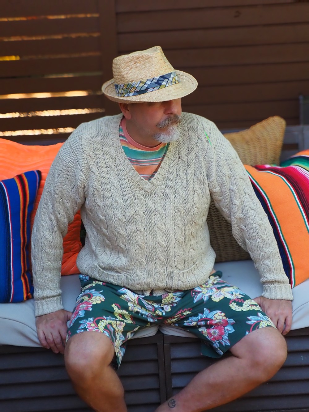 Linen Golf Sweater with Hawaiian Shorts